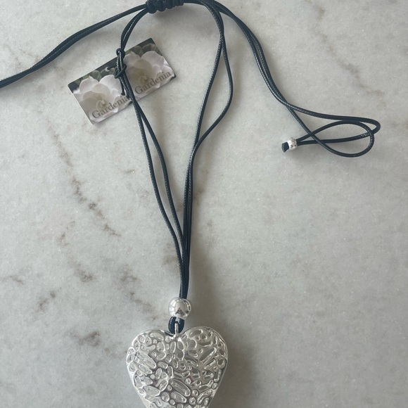 Open heart silver necklace on adjustable black cord! Gorgeous!!!!!!! - Picture 4 of 5